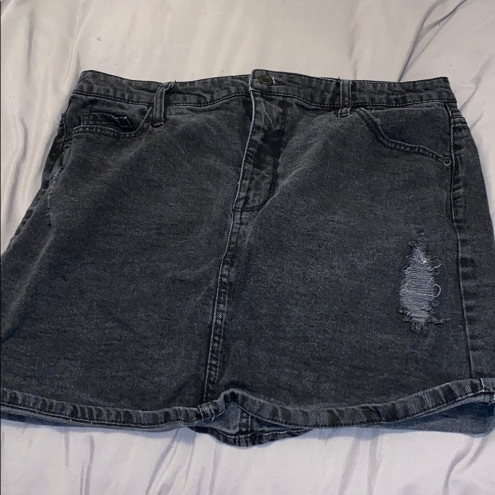 Black denim skirt